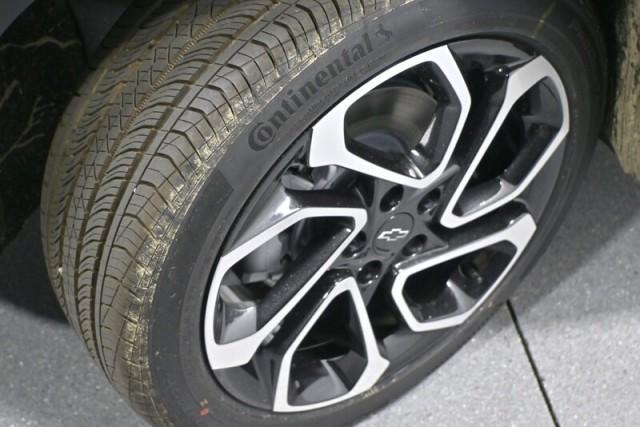 new 2025 Chevrolet Trax car