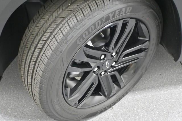 new 2025 Chevrolet Trax car