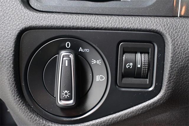 used 2018 Volkswagen Golf SportWagen car, priced at $15,991