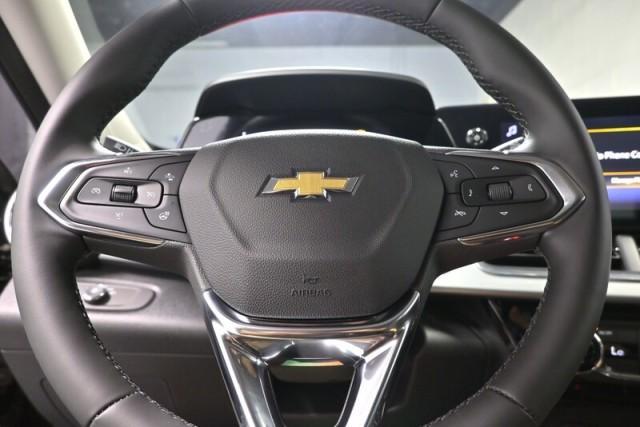 new 2025 Chevrolet Trax car