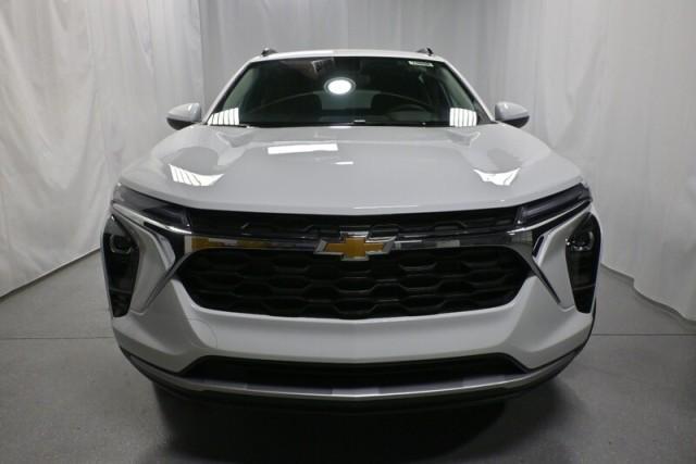 new 2026 Chevrolet Trax car, priced at $25,885
