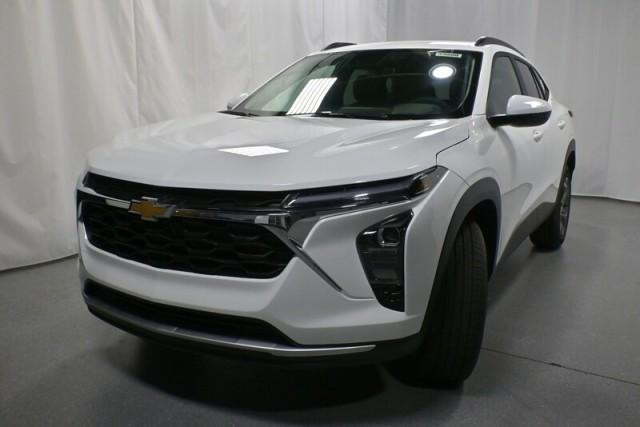 new 2026 Chevrolet Trax car, priced at $25,885