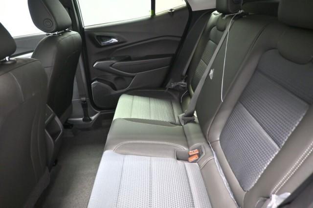 new 2025 Chevrolet Trax car