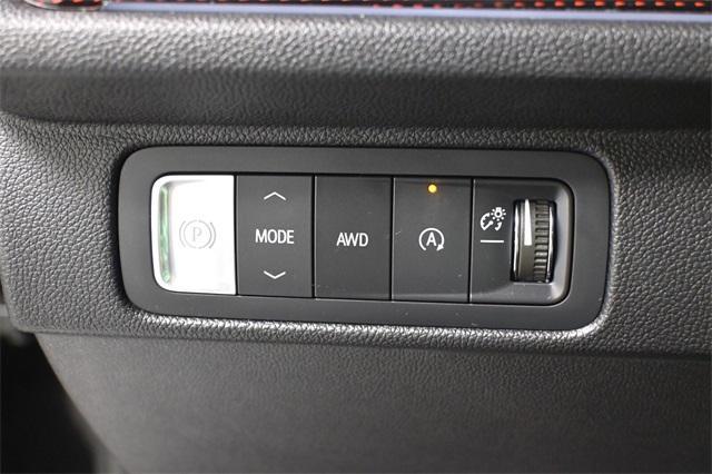 used 2024 Chevrolet Traverse car, priced at $48,471