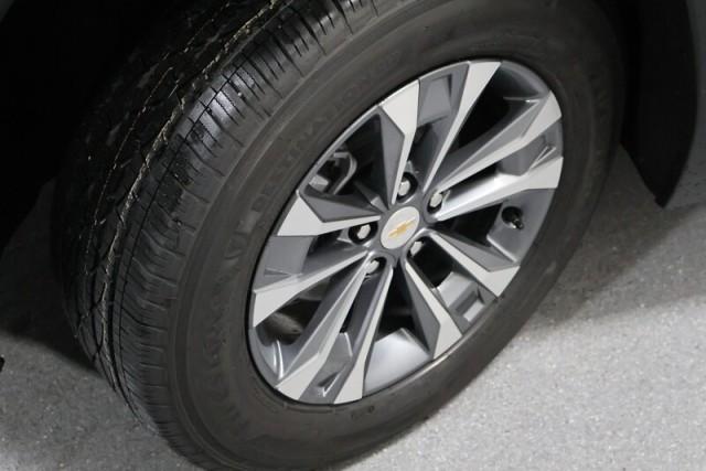 new 2026 Chevrolet Equinox car, priced at $33,684