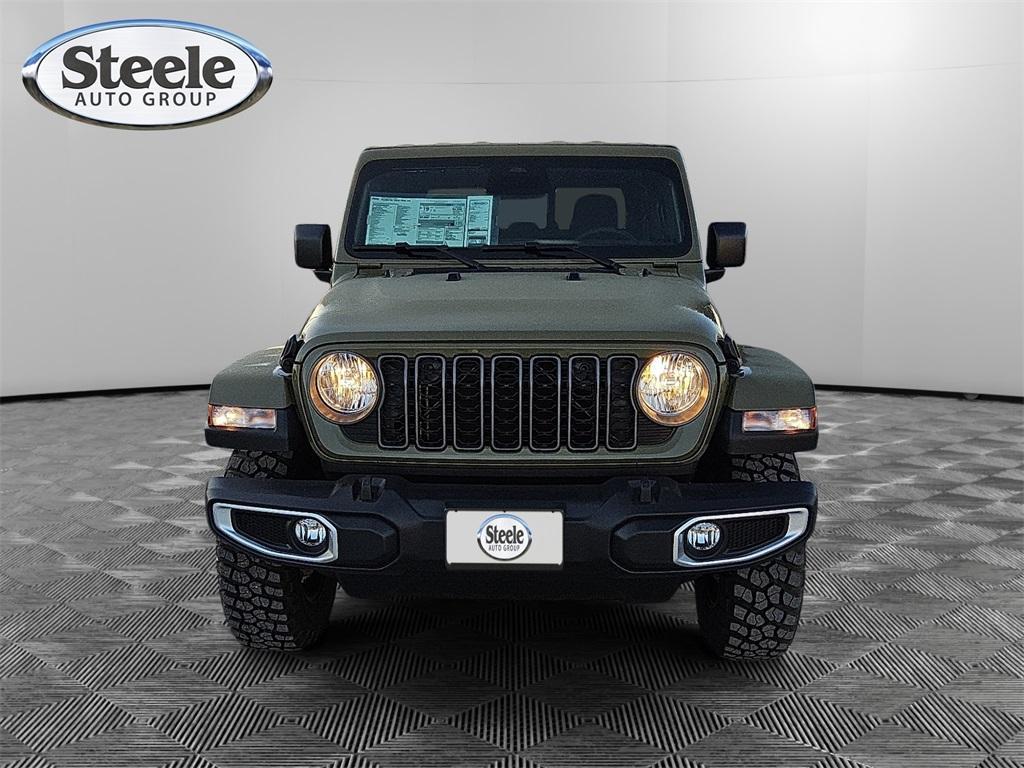 new 2026 Jeep Gladiator car, priced at $47,972