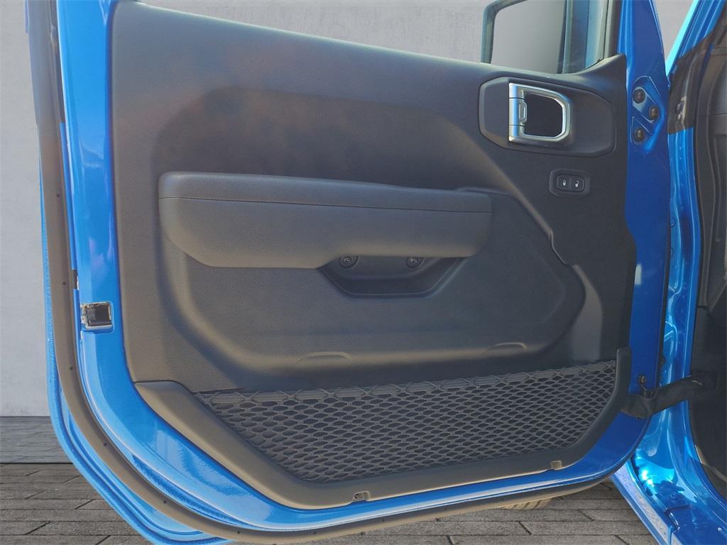 new 2025 Jeep Wrangler car, priced at $36,417