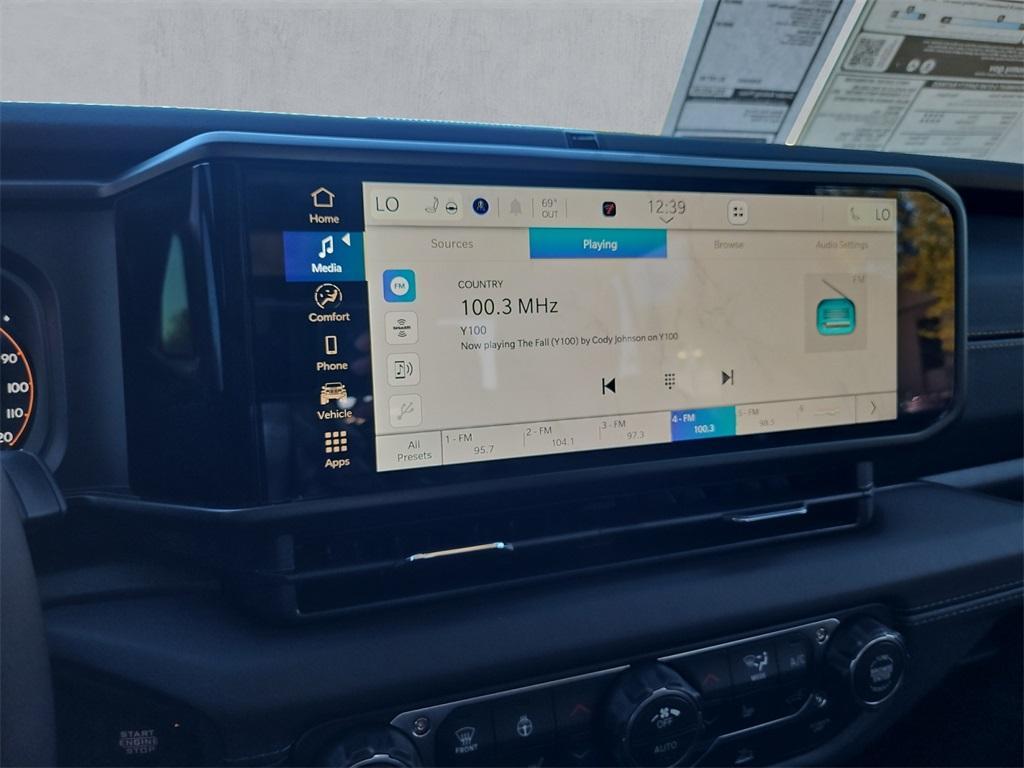 new 2026 Jeep Gladiator car, priced at $49,513