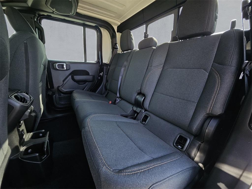 new 2025 Jeep Gladiator car, priced at $37,496