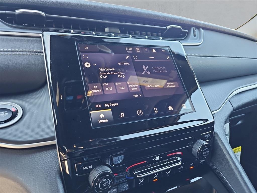 new 2025 Jeep Grand Cherokee car, priced at $34,764