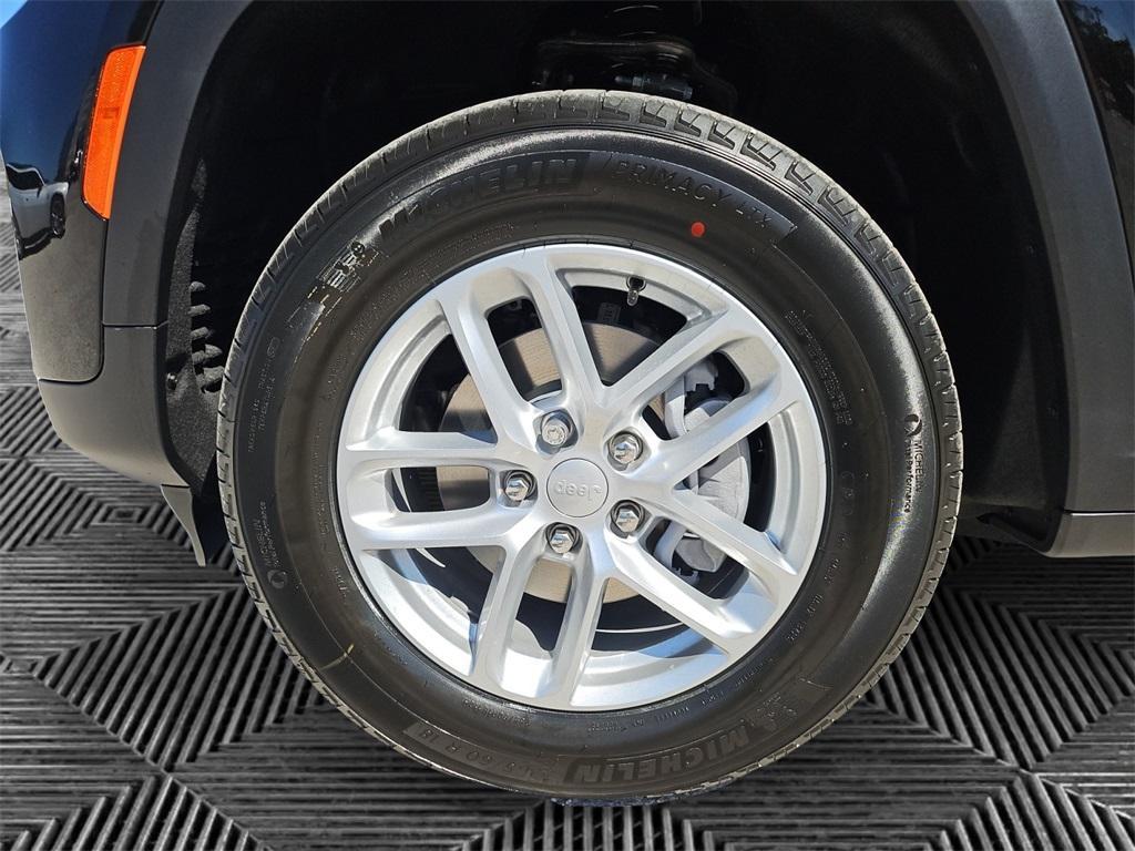 new 2025 Jeep Grand Cherokee car, priced at $34,764