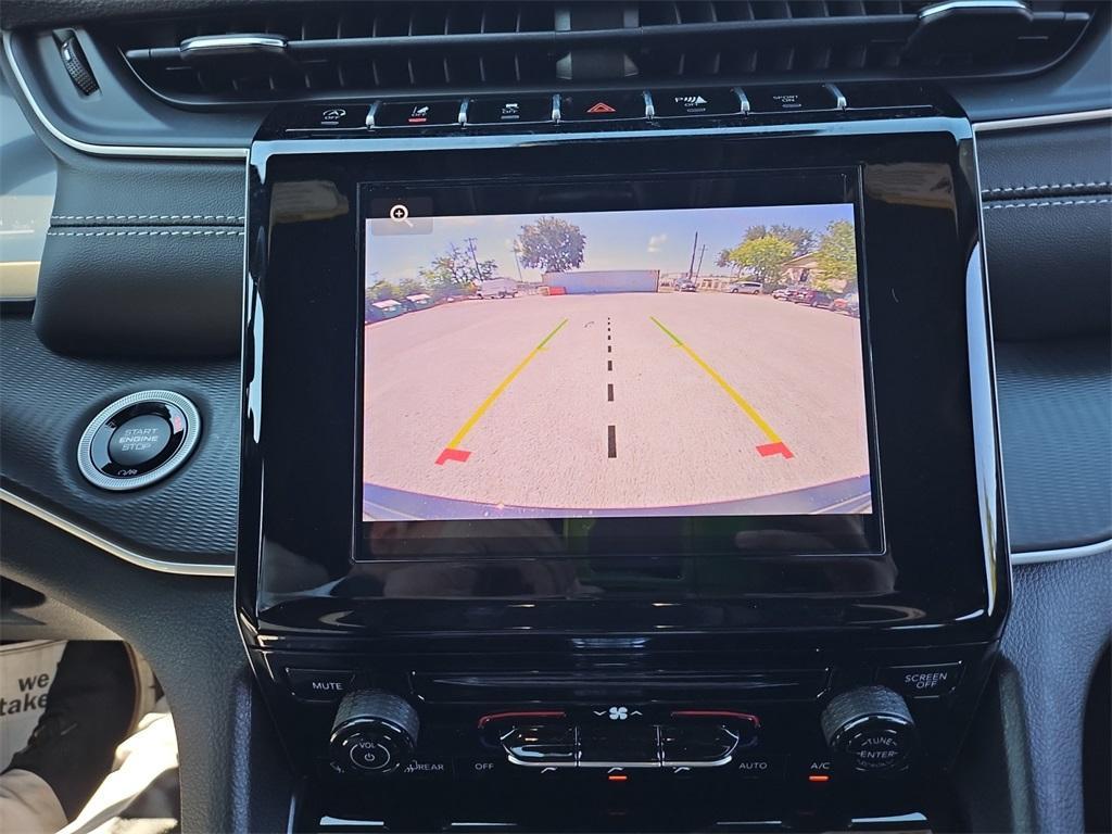 new 2025 Jeep Grand Cherokee car, priced at $34,764