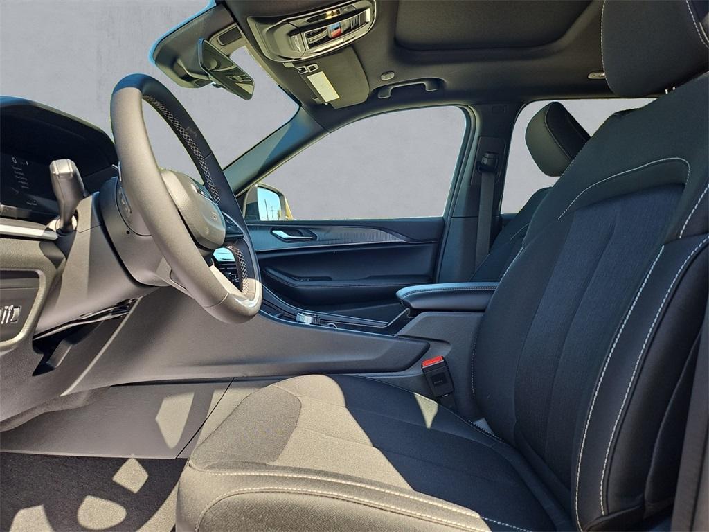 new 2025 Jeep Grand Cherokee car, priced at $34,764