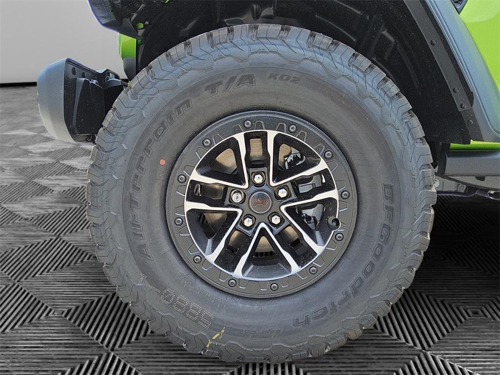 new 2025 Jeep Wrangler car, priced at $55,996