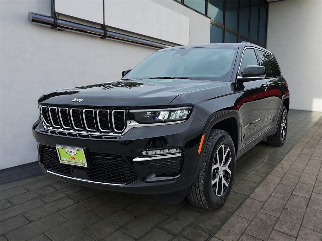 new 2025 Jeep Grand Cherokee car, priced at $39,245