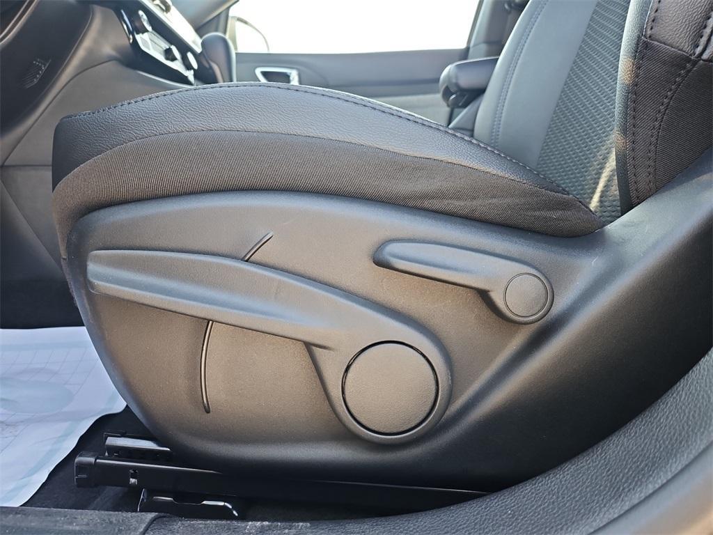 new 2025 Jeep Compass car, priced at $23,995