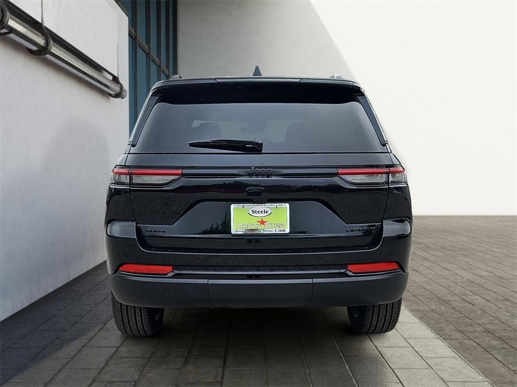 new 2025 Jeep Grand Cherokee car, priced at $44,379