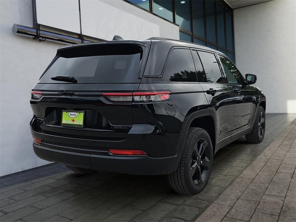 new 2025 Jeep Grand Cherokee car, priced at $44,379