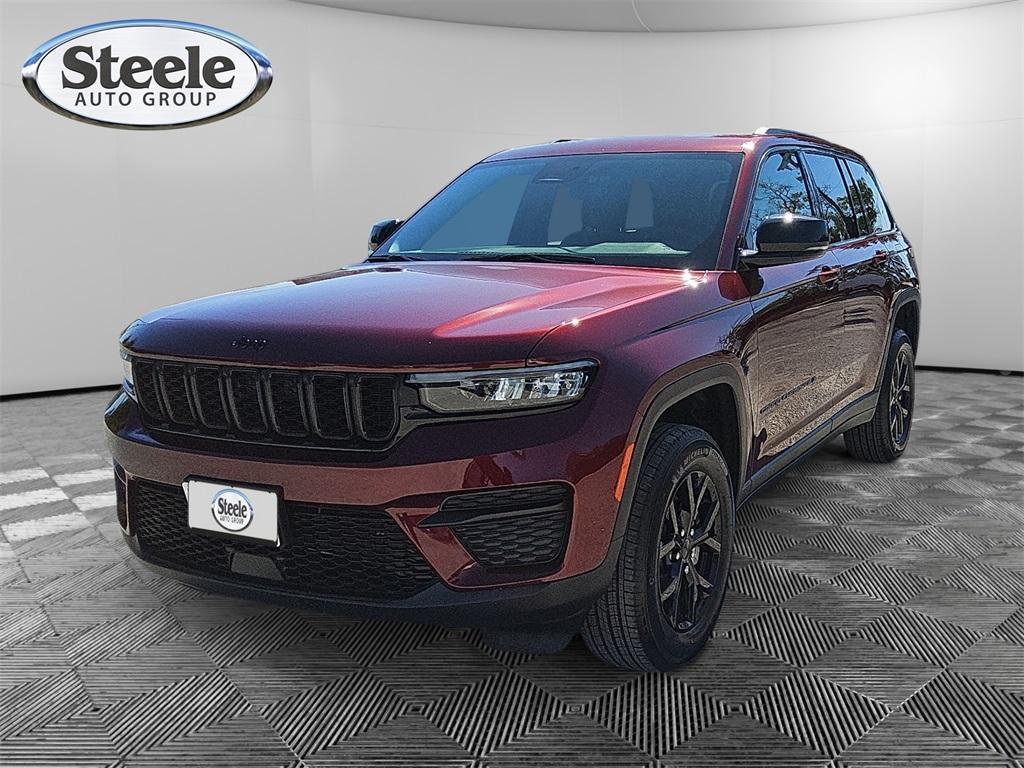 new 2025 Jeep Grand Cherokee car, priced at $39,568