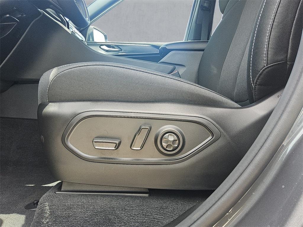 new 2025 Jeep Grand Cherokee car, priced at $33,756