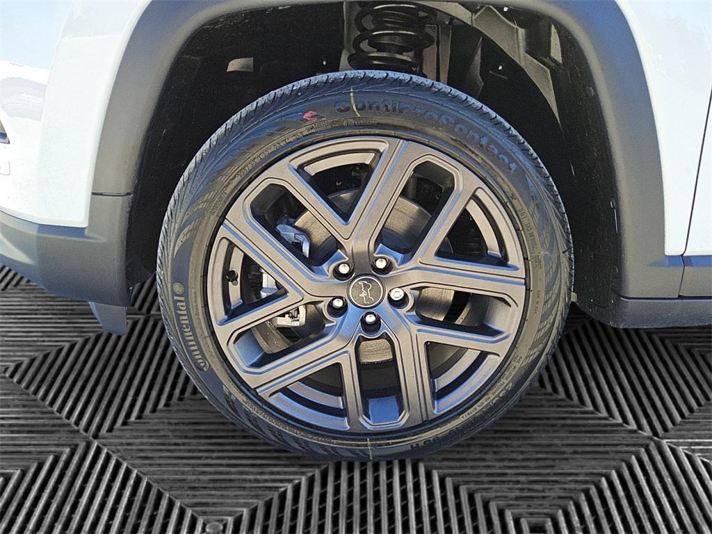 new 2026 Jeep Compass car, priced at $32,993