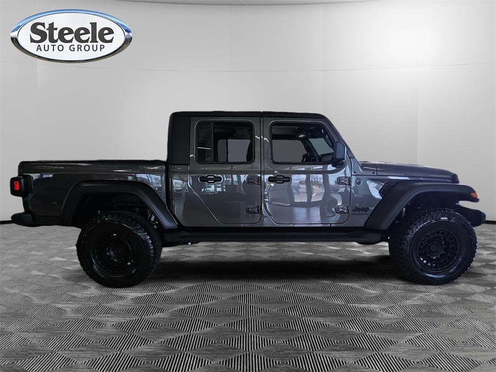 new 2025 Jeep Gladiator car, priced at $43,196