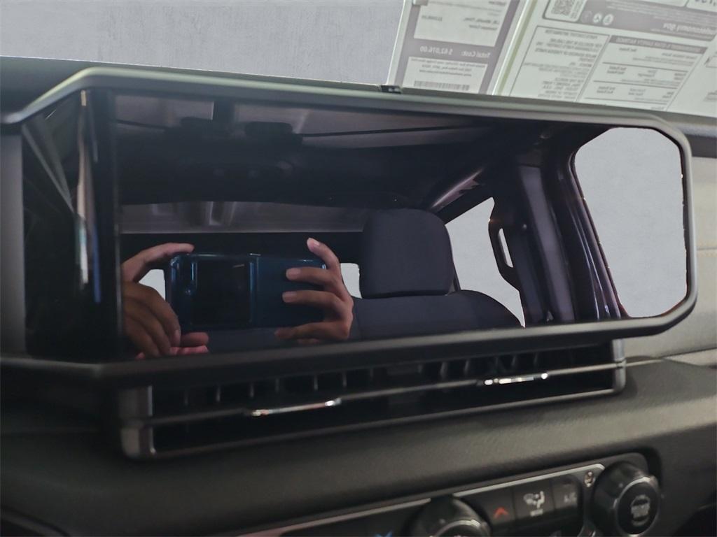 new 2025 Jeep Gladiator car, priced at $43,196