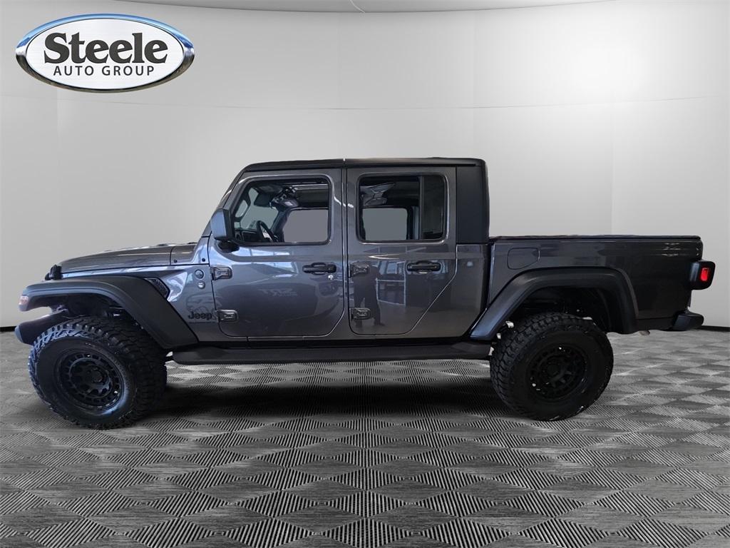new 2025 Jeep Gladiator car, priced at $43,196