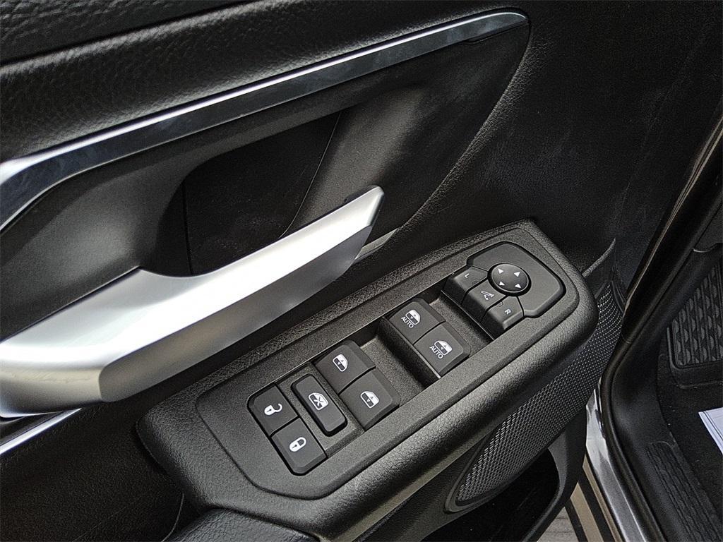 new 2025 Ram 1500 car, priced at $44,913