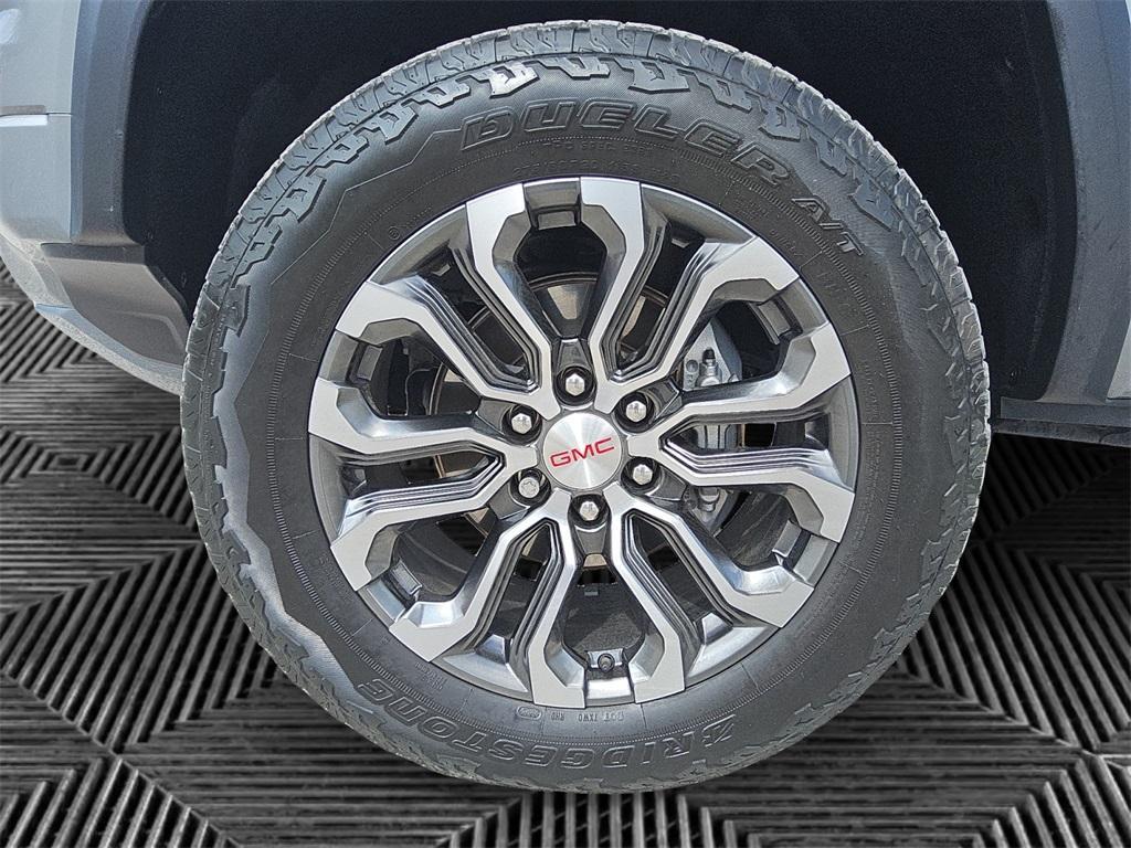 used 2024 GMC Canyon car, priced at $47,372