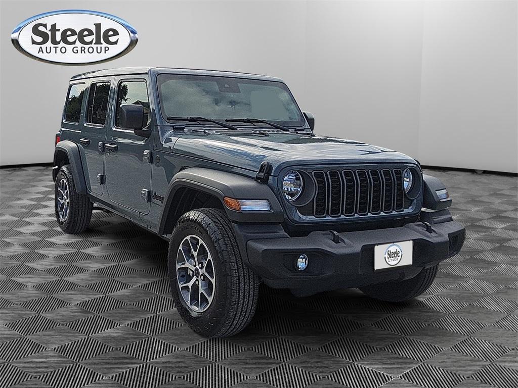 new 2025 Jeep Wrangler car, priced at $43,096