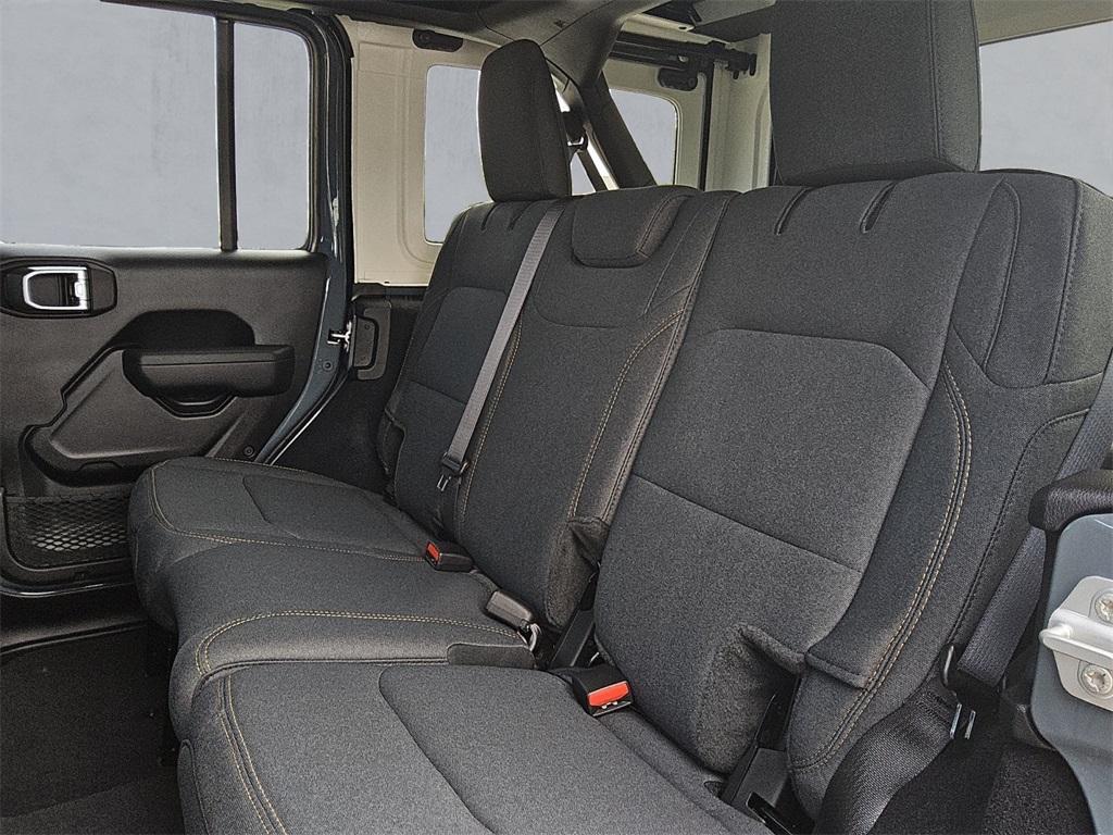 new 2025 Jeep Wrangler car, priced at $43,096