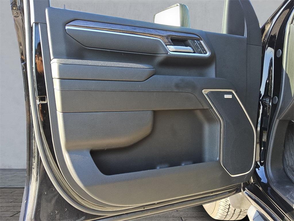 used 2025 Chevrolet Silverado 2500 car, priced at $64,899