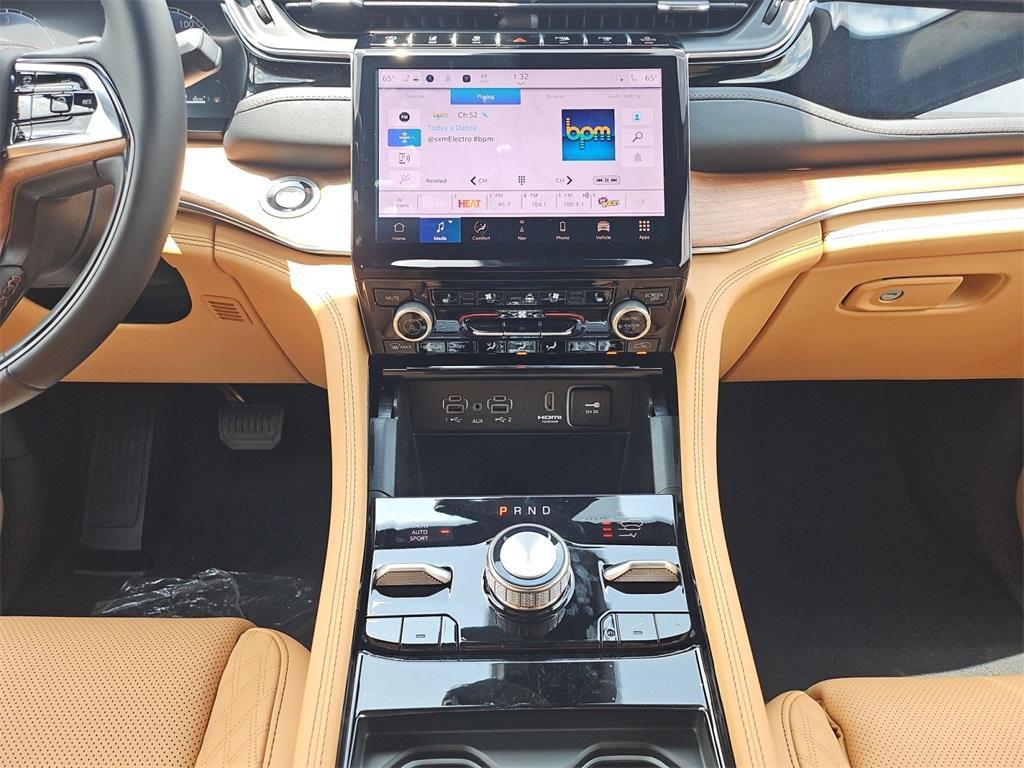 new 2025 Jeep Grand Cherokee L car, priced at $60,874