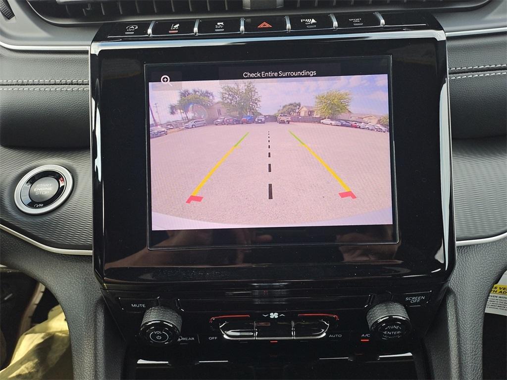 new 2025 Jeep Grand Cherokee car, priced at $34,790