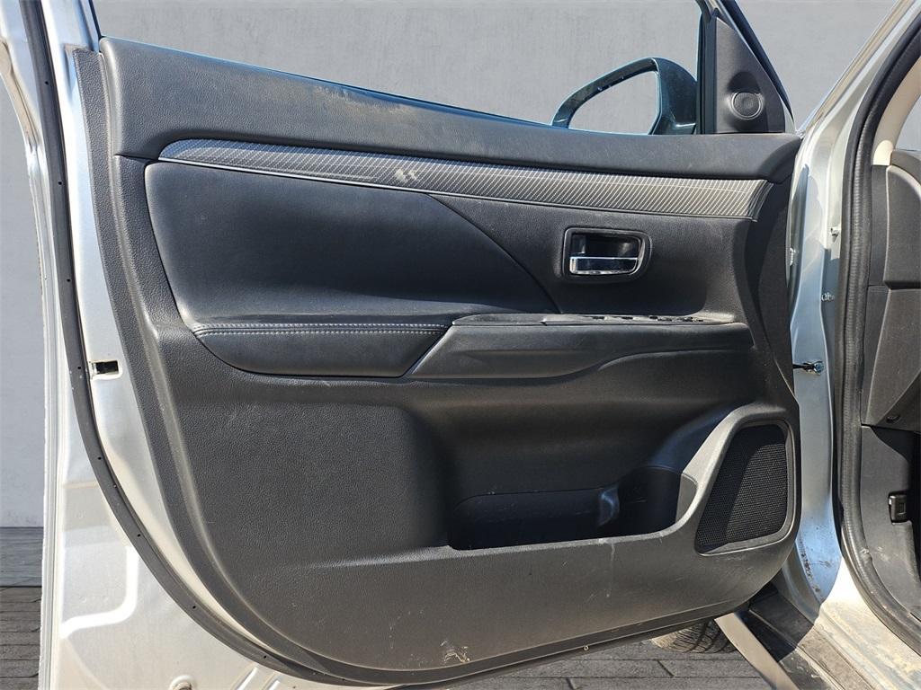 used 2020 Mitsubishi Outlander car, priced at $12,978