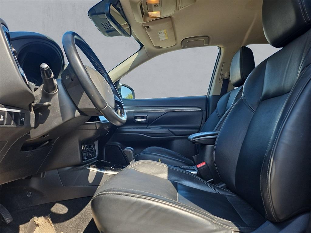 used 2020 Mitsubishi Outlander car, priced at $12,978