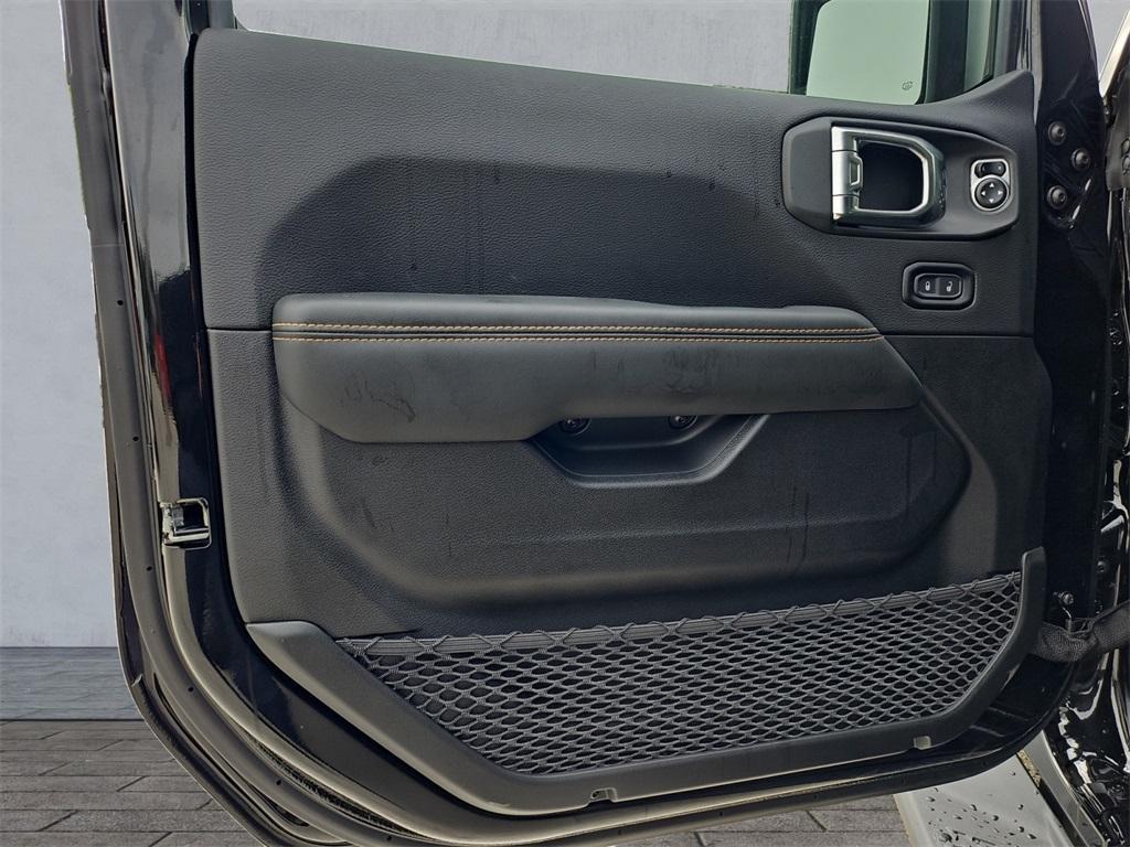 new 2025 Jeep Gladiator car, priced at $41,245