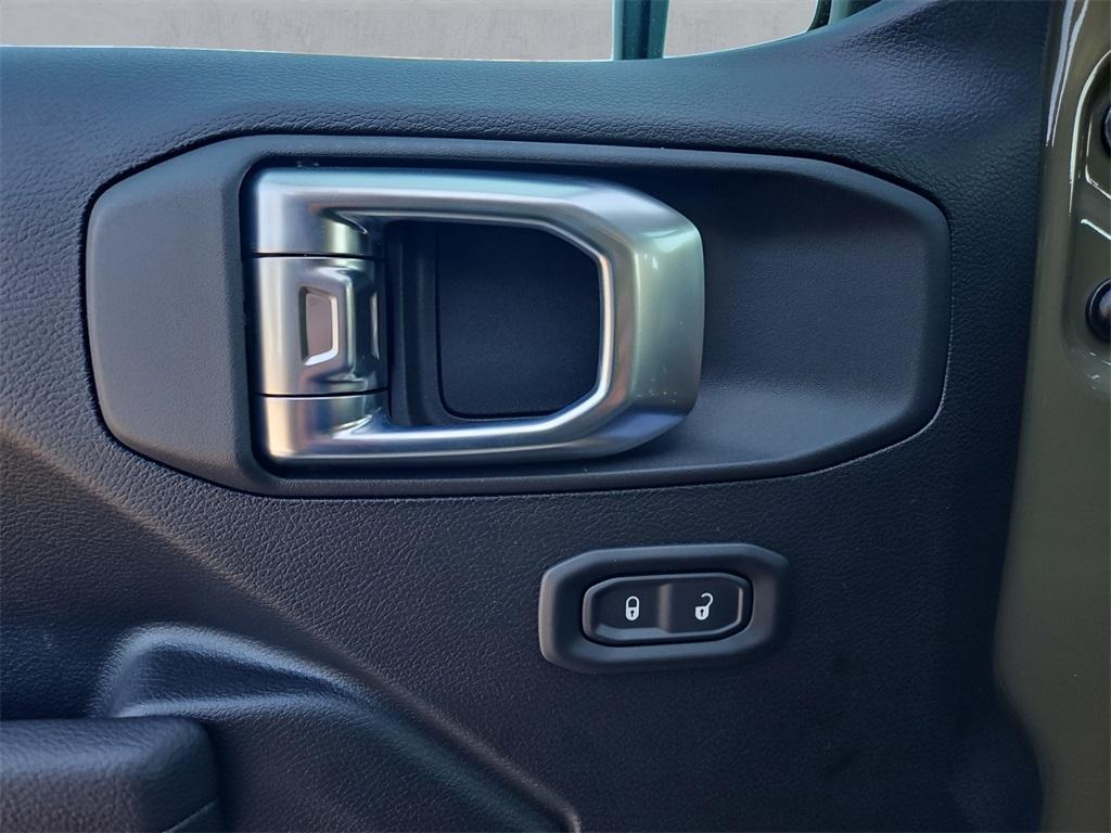 new 2026 Jeep Wrangler car, priced at $38,857