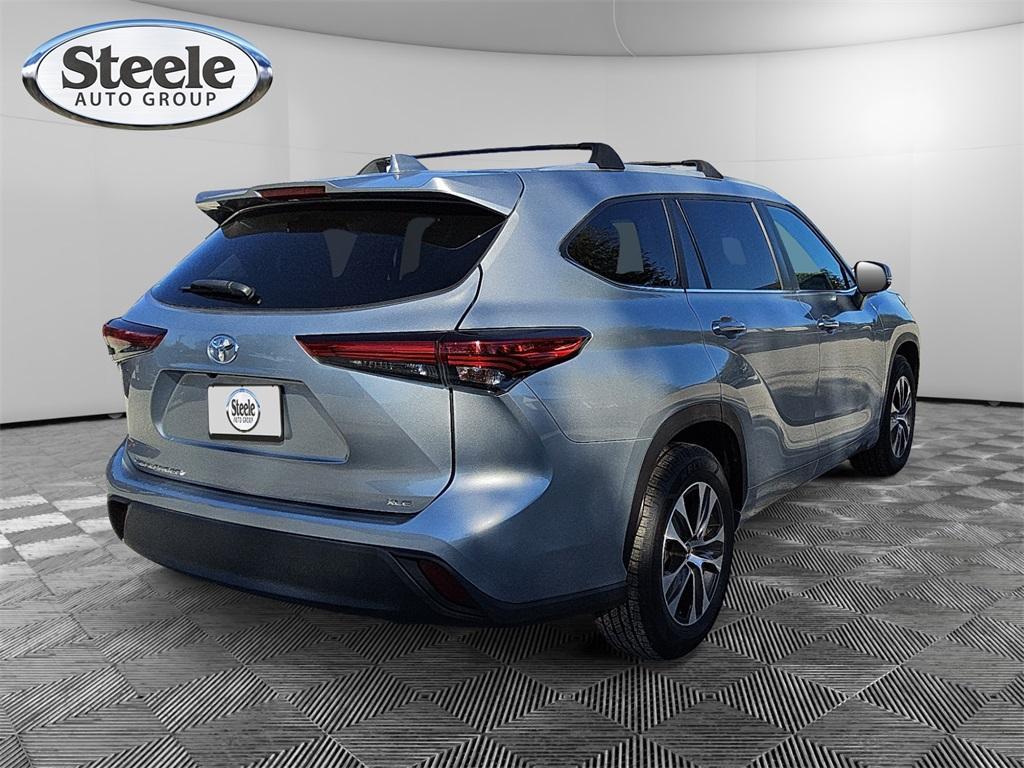 used 2023 Toyota Highlander car, priced at $34,495