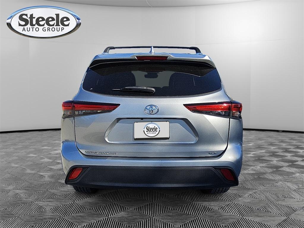 used 2023 Toyota Highlander car, priced at $34,495