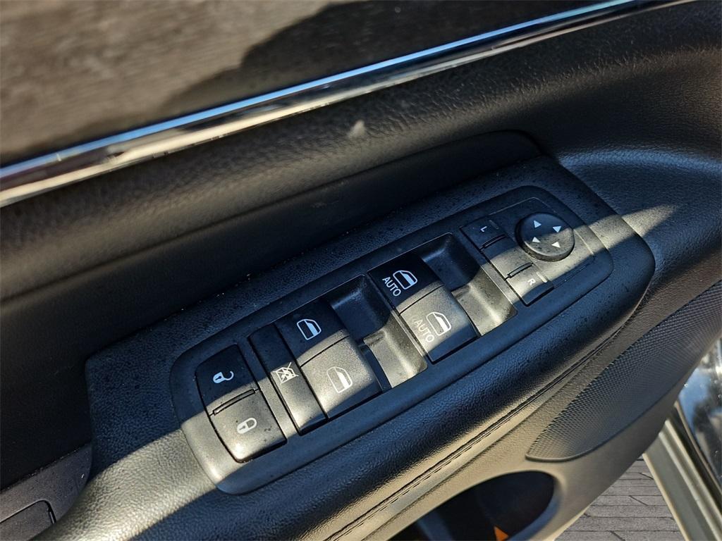 used 2018 Jeep Grand Cherokee car, priced at $16,995