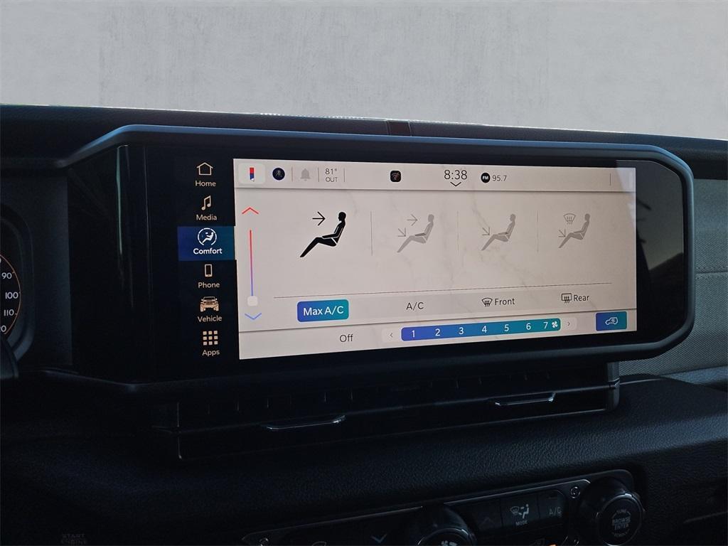 new 2025 Jeep Wrangler car, priced at $40,062