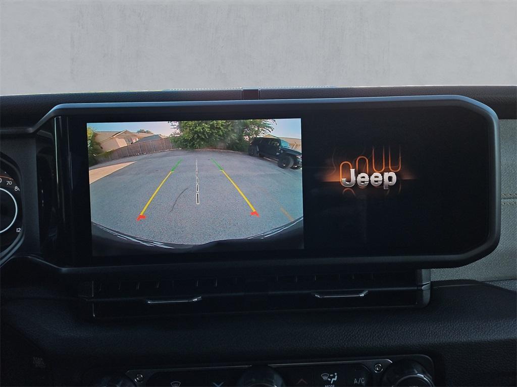 new 2025 Jeep Wrangler car, priced at $40,062