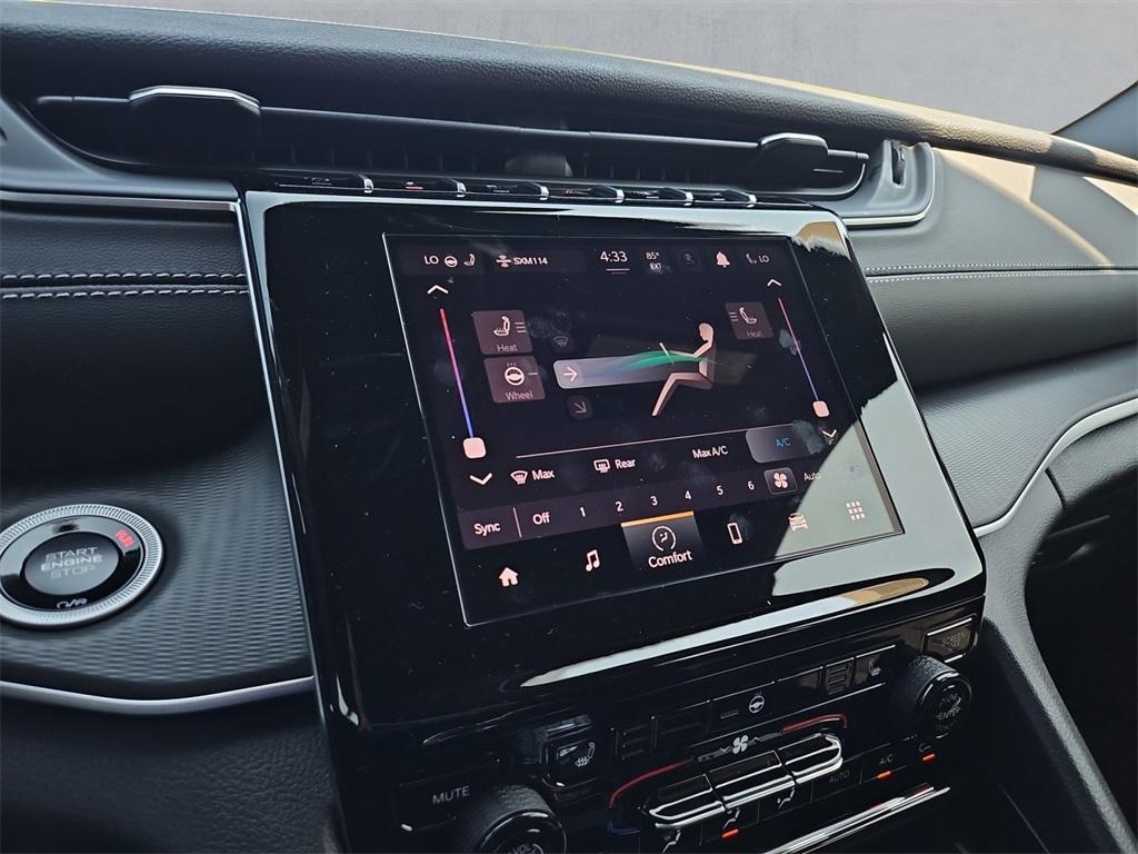 new 2025 Jeep Grand Cherokee car, priced at $30,406