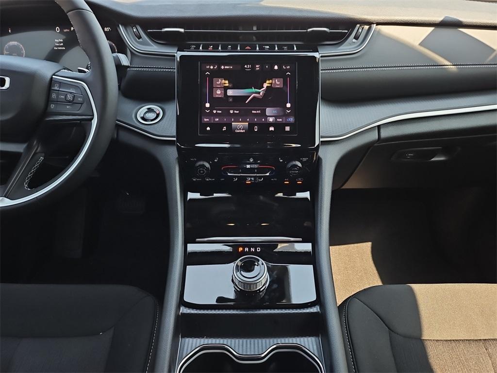 new 2025 Jeep Grand Cherokee car, priced at $30,406