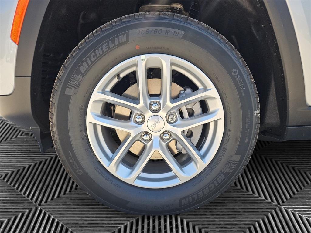 new 2025 Jeep Grand Cherokee car, priced at $30,406