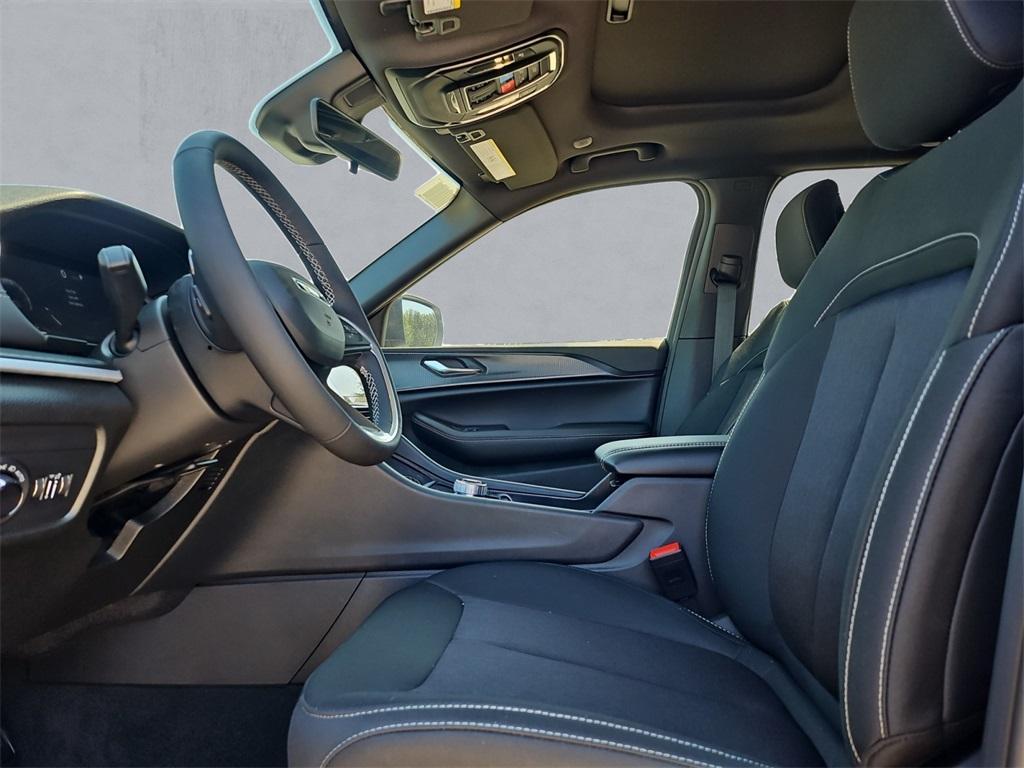 new 2025 Jeep Grand Cherokee car, priced at $30,406