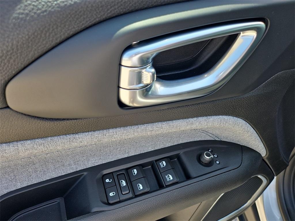 new 2025 Jeep Compass car, priced at $23,995