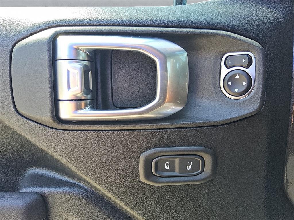 new 2025 Jeep Wrangler car, priced at $44,996